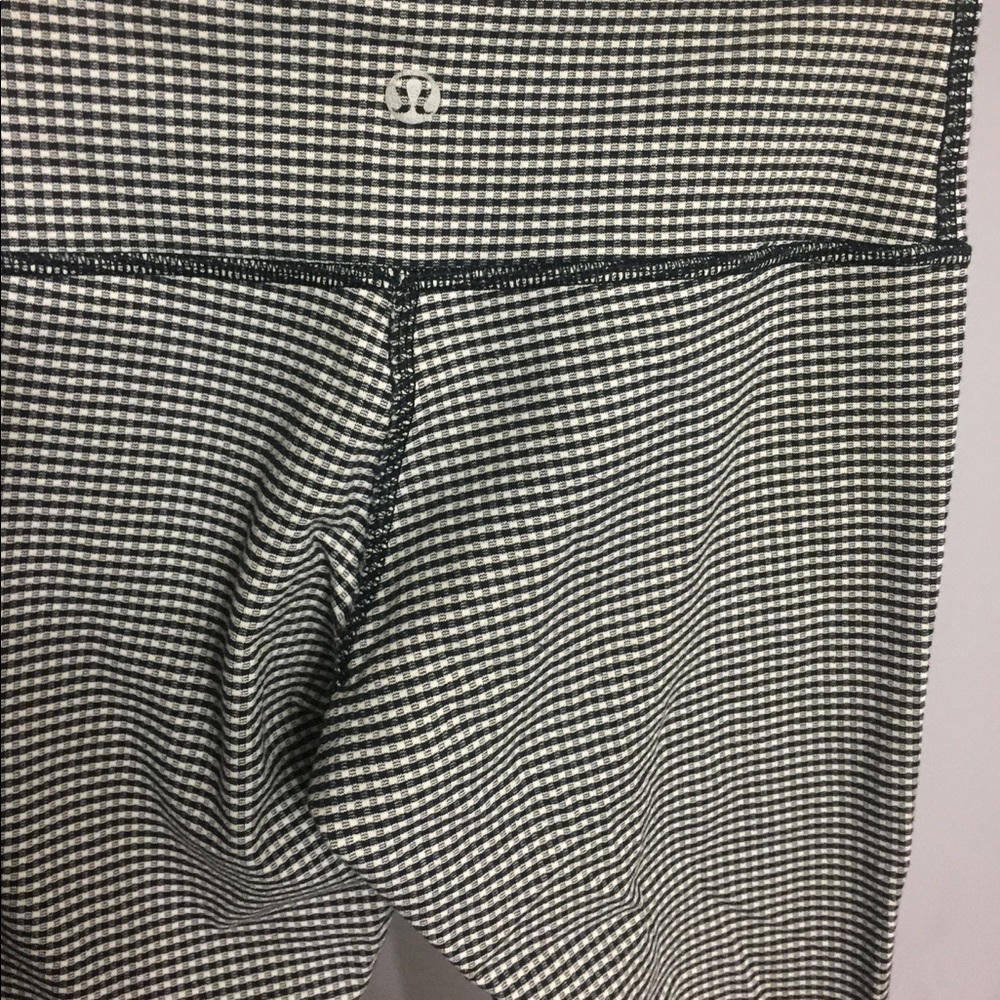 Lululemon Black and White Print